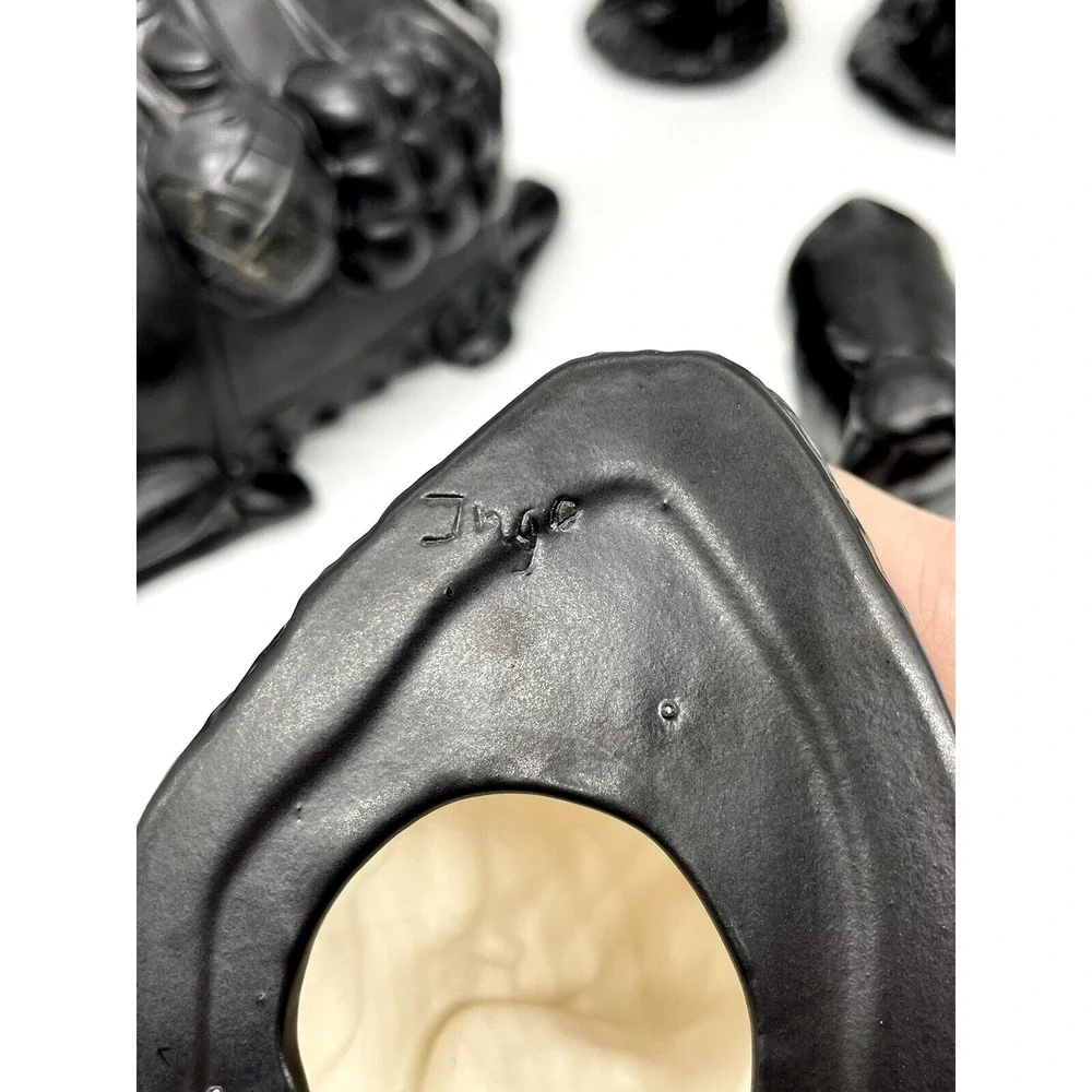 N/A black ceramic